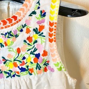 Embroidered accents J crew tank Linen cotton 0